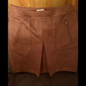 The Loft suede skirt w pockets